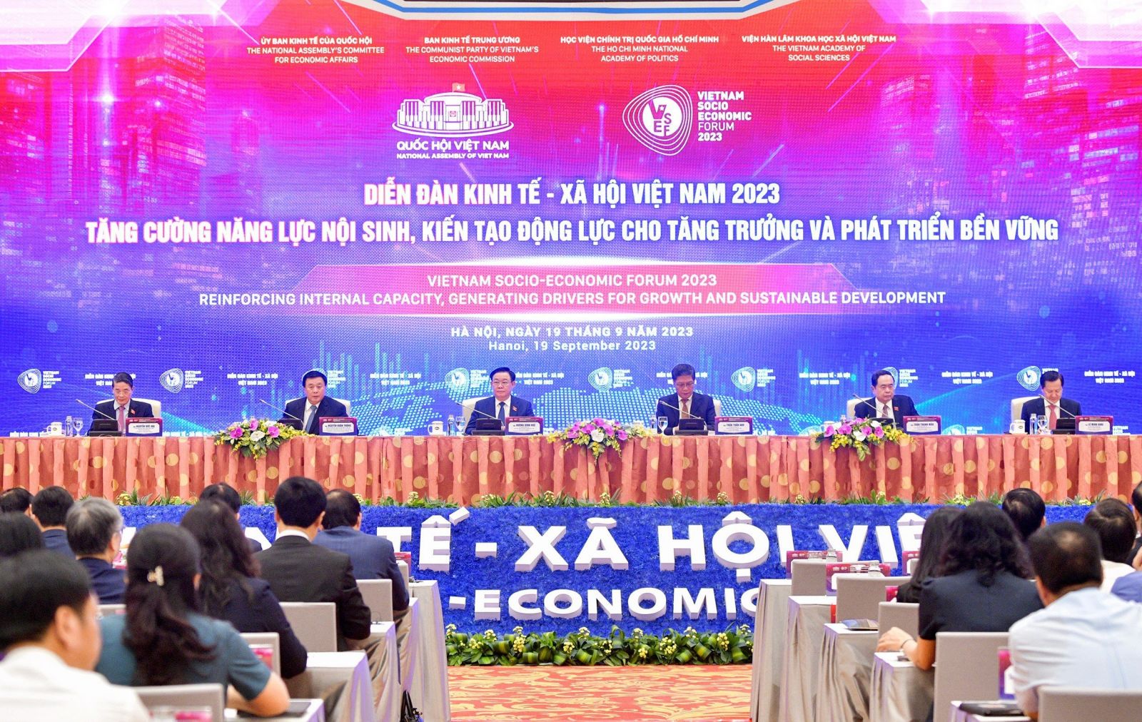 TỔNG THUẬT TRỰC TIẾP SÁNG 19/9: KHAI MẠC DIỄN ĐÀN KINH TẾ - XÃ HỘI VIỆT NAM NĂM 2023