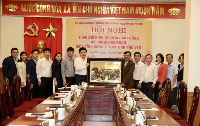 Hội nghị trao đổi kinh nghiệm hoạt động Hội đồng nhân dân giữa tỉnh Hưng Yên và tỉnh Phú Yên