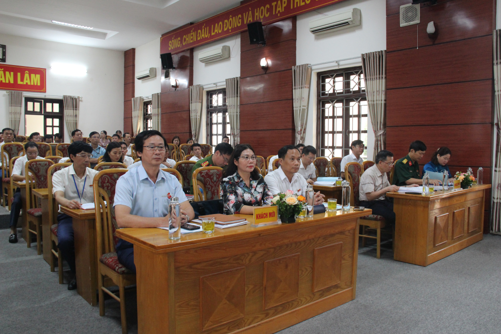 Văn Lâm: Tổng kết 7 năm thi hành Luật Hoạt động giám sát của Quốc hội và Hội đồng nhân dân