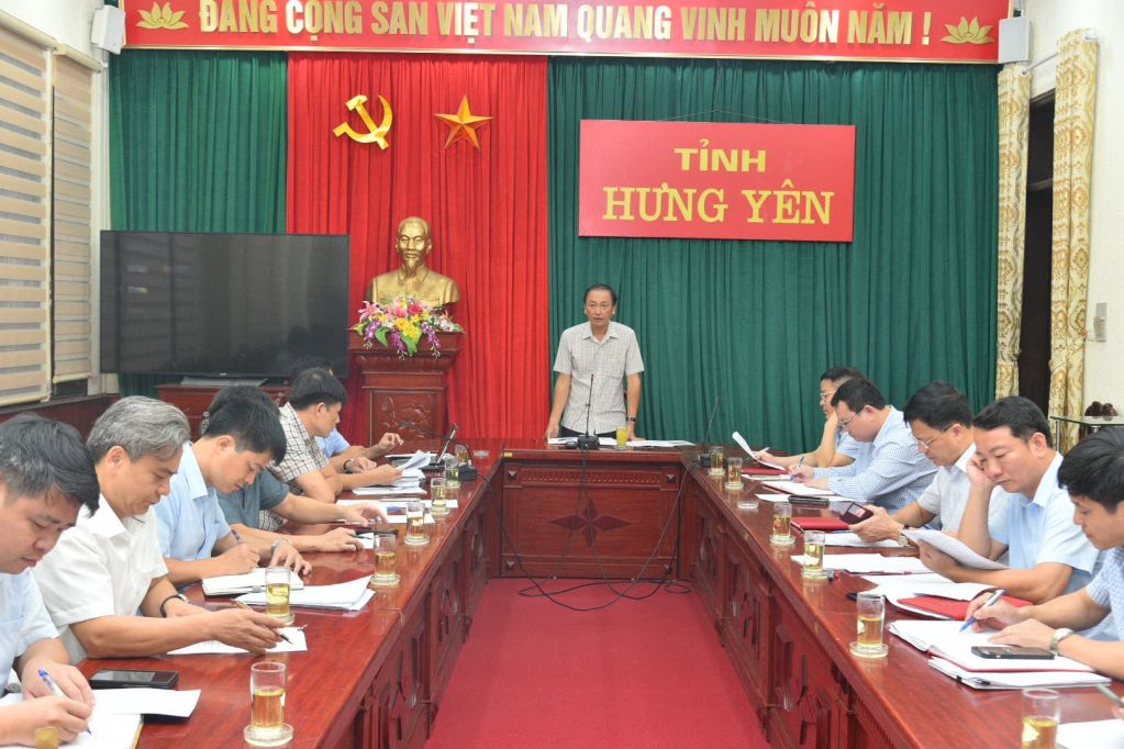 Họp kiểm điểm tiến độ triển khai Dự án đầu tư xây dựng đường Vành đai 4 - Vùng Thủ đô Hà Nội, đoạn qua địa phận tỉnh