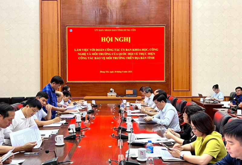 Đoàn giám sát của Ủy ban Khoa học, Công nghệ và Môi trường làm việc tại Hưng Yên về thực thi pháp luật bảo vệ môi trường