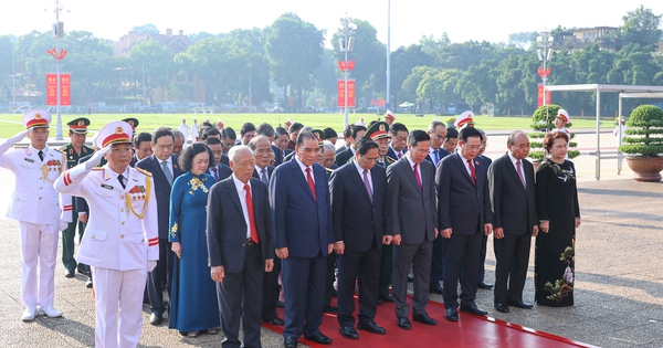 Lãnh đạo Đảng, Nhà nước vào Lăng viếng Chủ tịch Hồ Chí Minh nhân dịp Quốc khánh