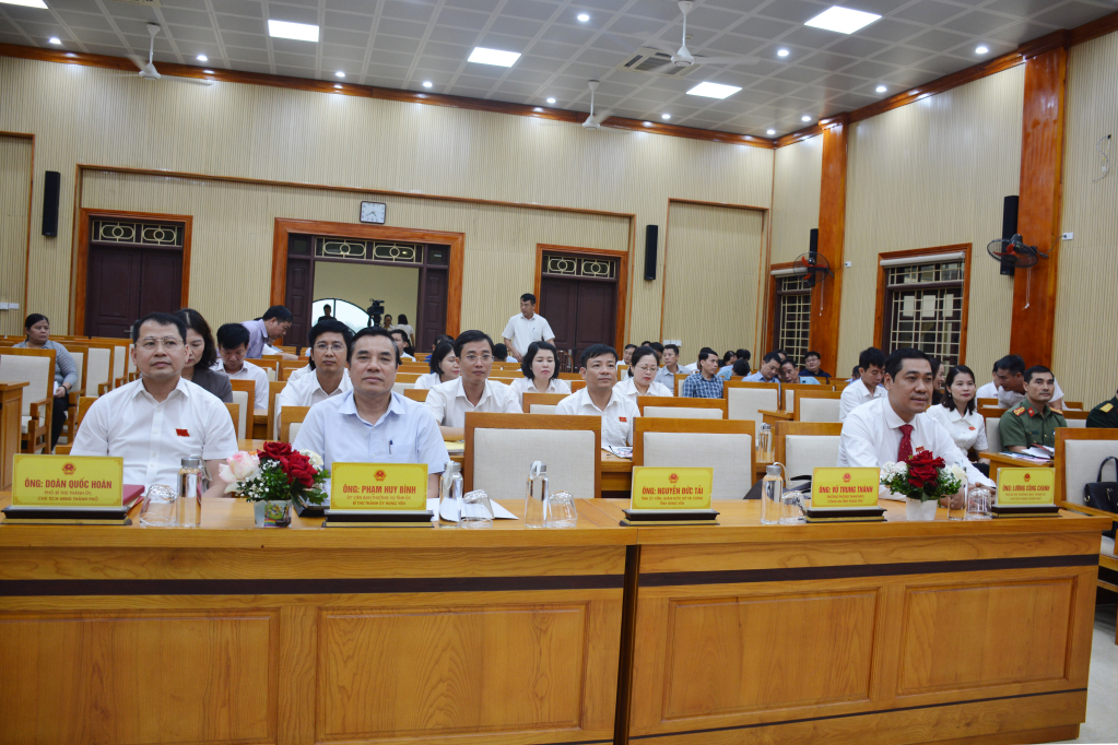 Kỳ họp thứ mười hai, HĐND thành phố Hưng Yên nhiệm kỳ 2021 – 2026
