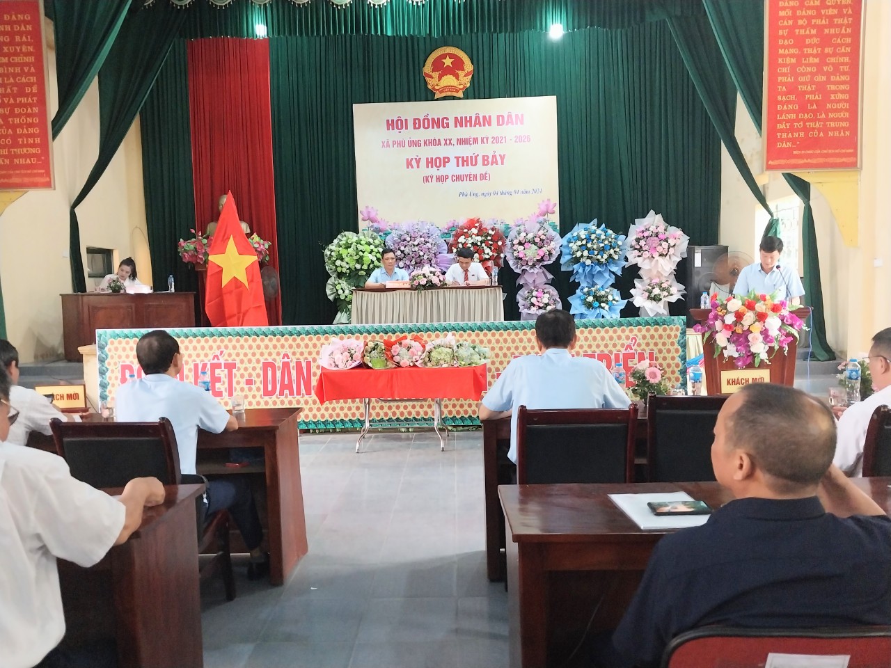 Hội đồng nhân dân xã Phù Ủng, huyện Ân Thi tổ chức Kỳ họp thứ Bảy (Kỳ họp chuyên đề)