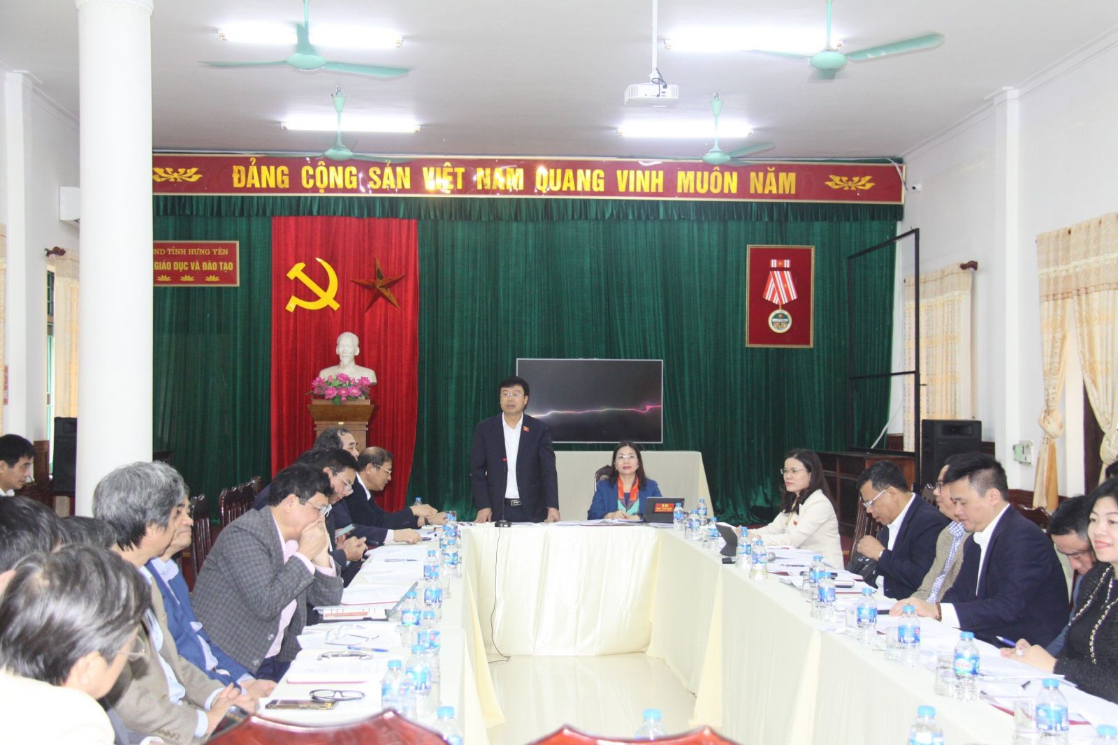 Đoàn đại biểu Quốc hội tỉnh Hưng Yên giám sát chuyên đề tại Sở Giáo dục và Đào tạo