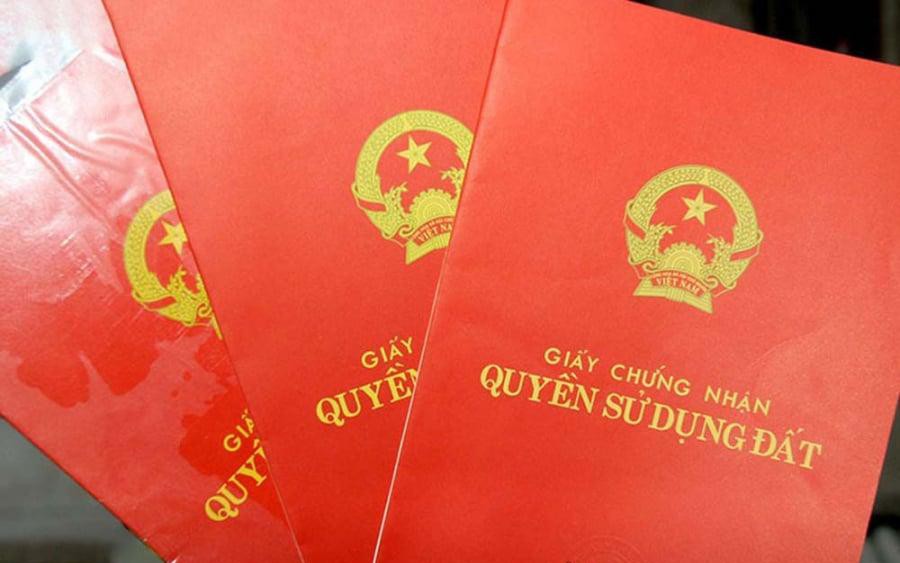 Luật Đất đai 2024: Quy định cấp sổ đỏ cho hộ gia đình đang sử dụng đất có giấy tờ trước 15/10/1993