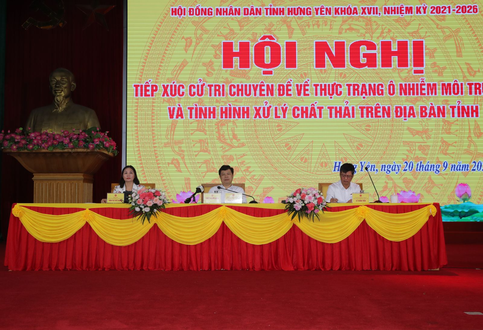 Hội nghị tiếp xúc cử tri chuyên đề về thực trạng ô nhiễm môi trường và tình hình xử lý chất thải trên địa bàn tỉnh